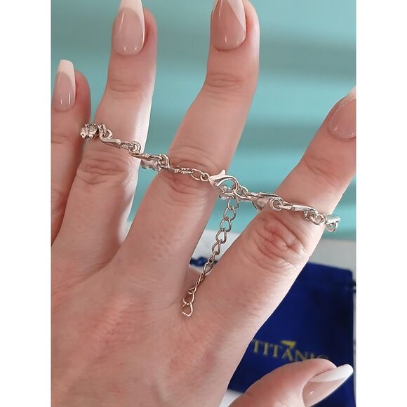 Titanic Heart of the Ocean Blue Heart Bracelet Purchased at Attraction Gift Shop - Picture 14 of 15